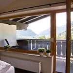 Wildgruen Apartman