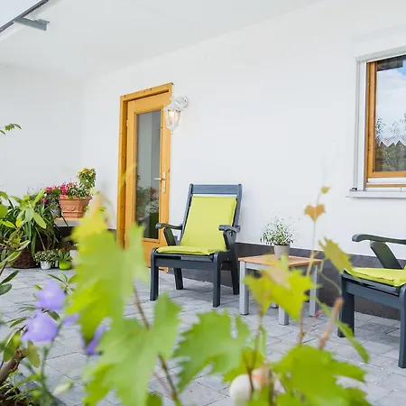 Apartment Wildgrün